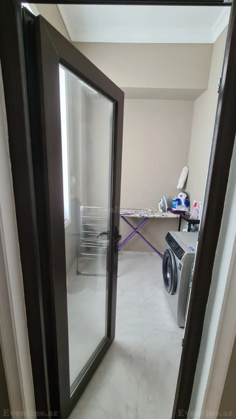 Kirayə verilir 4 otaqlı Mənzil Yeni tikili 100 m² Həzi Aslanov m. - şəkil 13