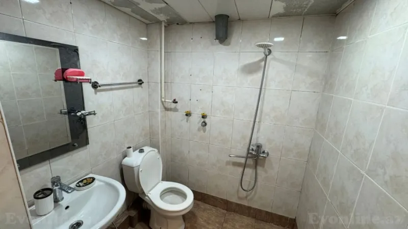 Kirayə verilir 2 otaqlı Mənzil Köhnə tikili 55 m² Qara Qarayev m. - şəkil 12