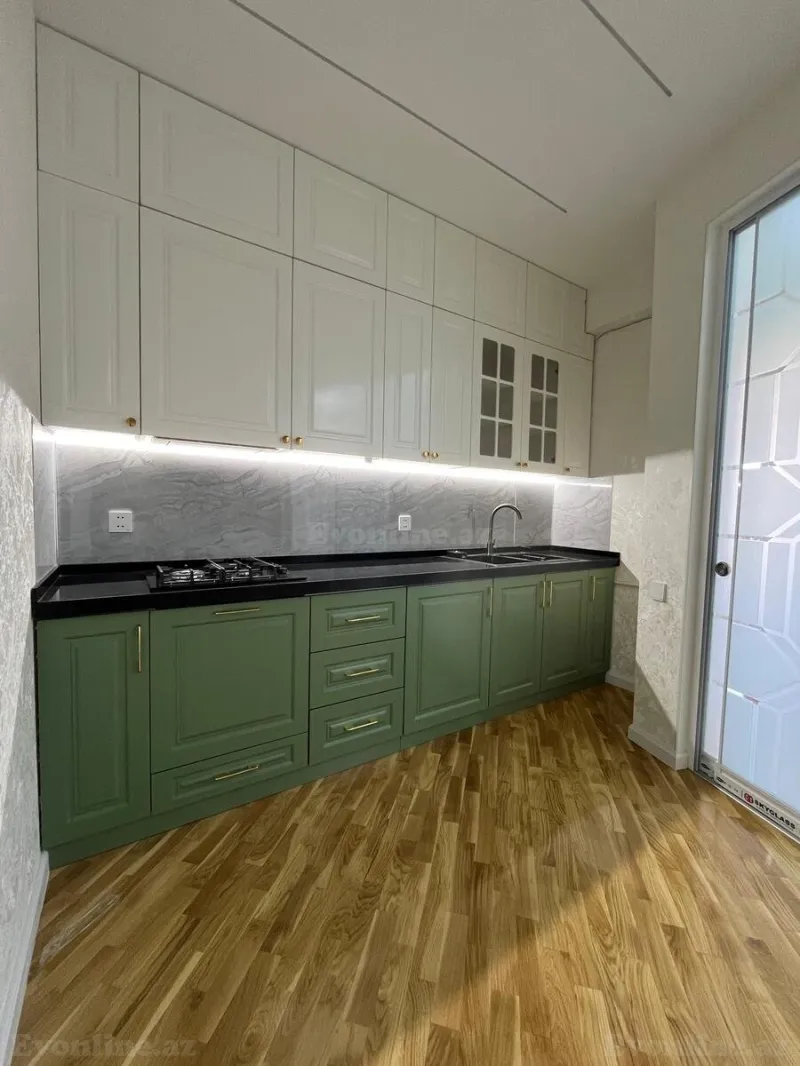 Bakı, Binəqədi r., Dərnəgül m.da 3 otaqlı mənzil satılır