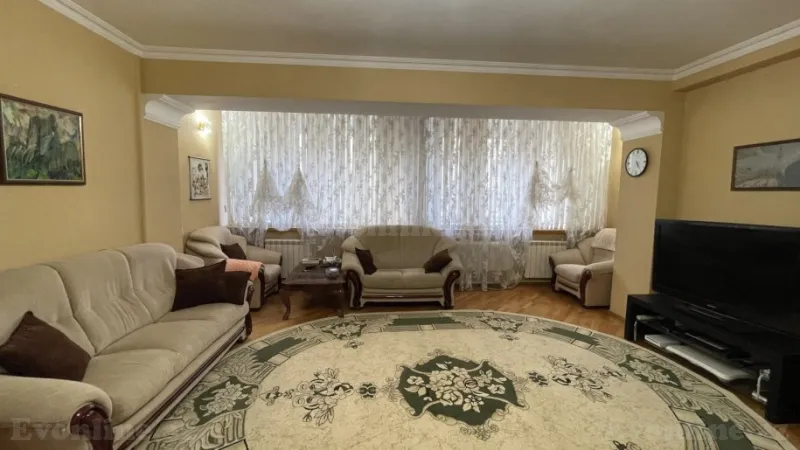 Satılır 3 otaqlı Mənzil Köhnə tikili 100 m² 28 May m. - şəkil 4