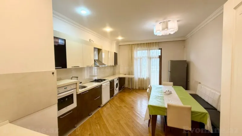 Kirayə verilir 4 otaqlı Mənzil Yeni tikili 193 m² Nərimanov r. - şəkil 14