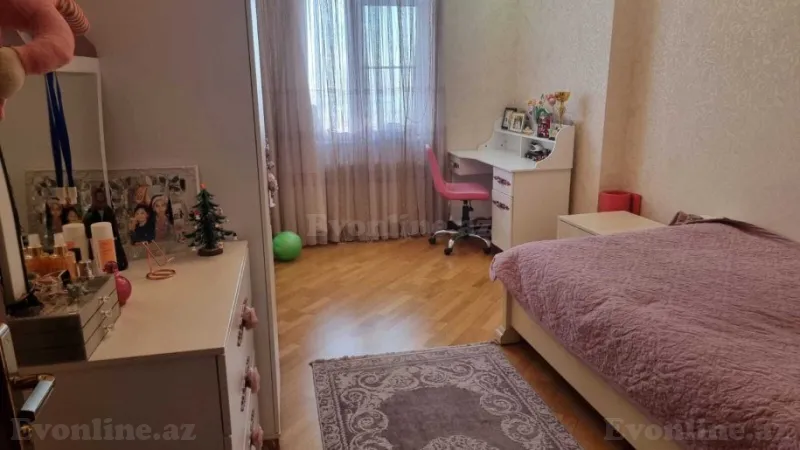 Kirayə verilir 4 otaqlı Mənzil Yeni tikili 135 m² Binəqədi r. - şəkil 8