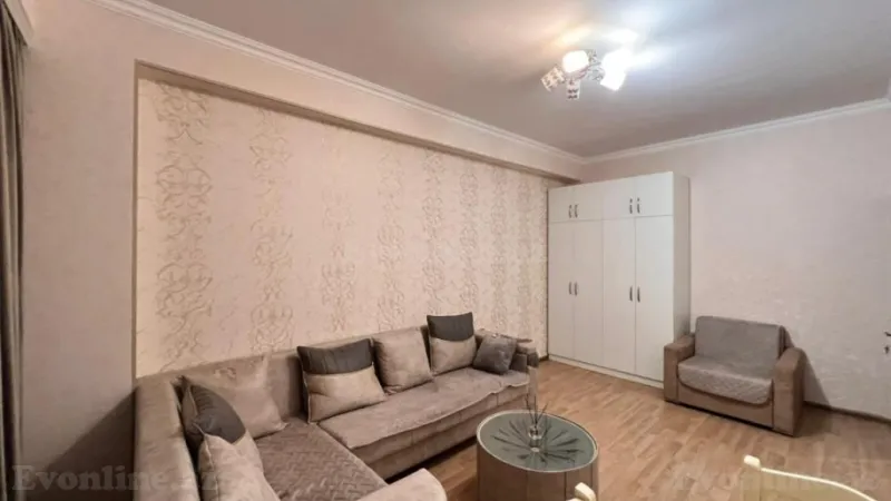 Satılır 1 otaqlı Mənzil Yeni tikili 45 m² 28 May m.