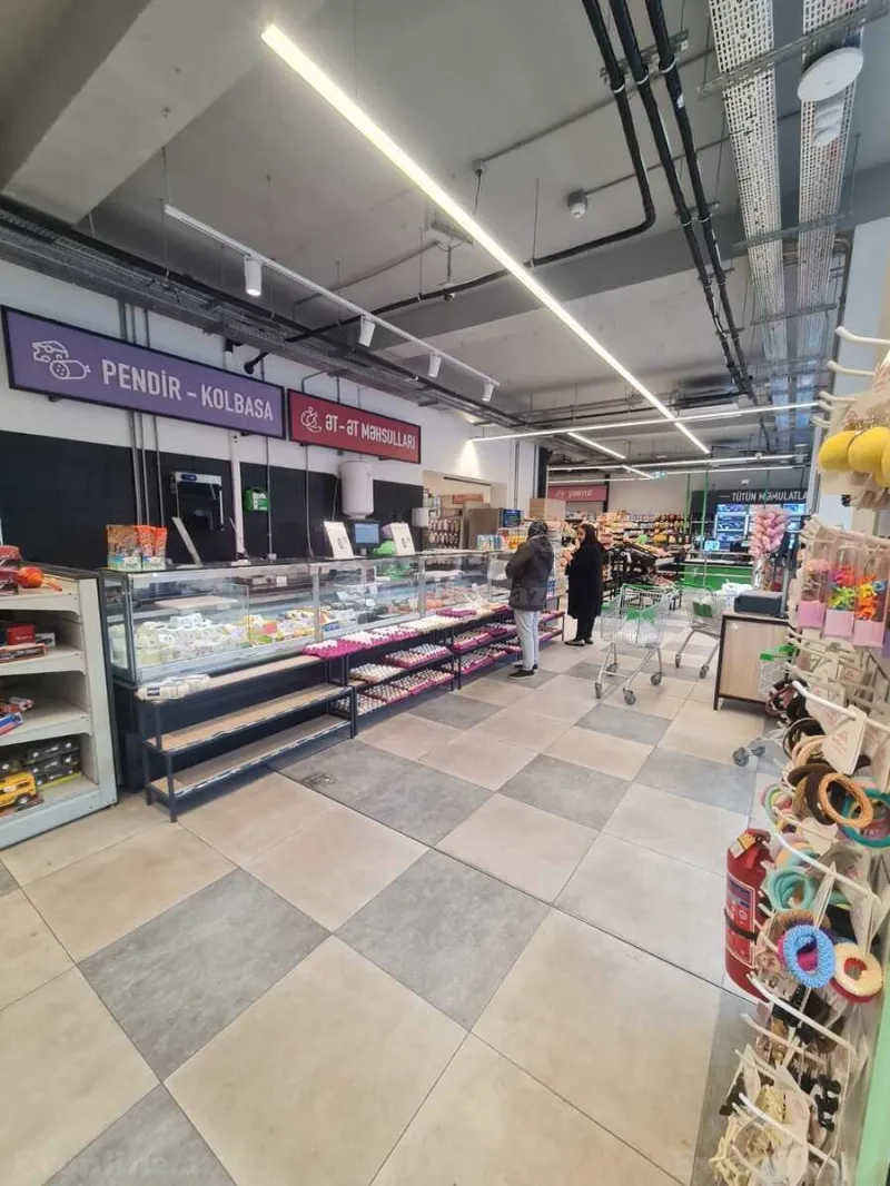 Satılır Obyekt 647 m² 9-cu mikrorayon - şəkil 2