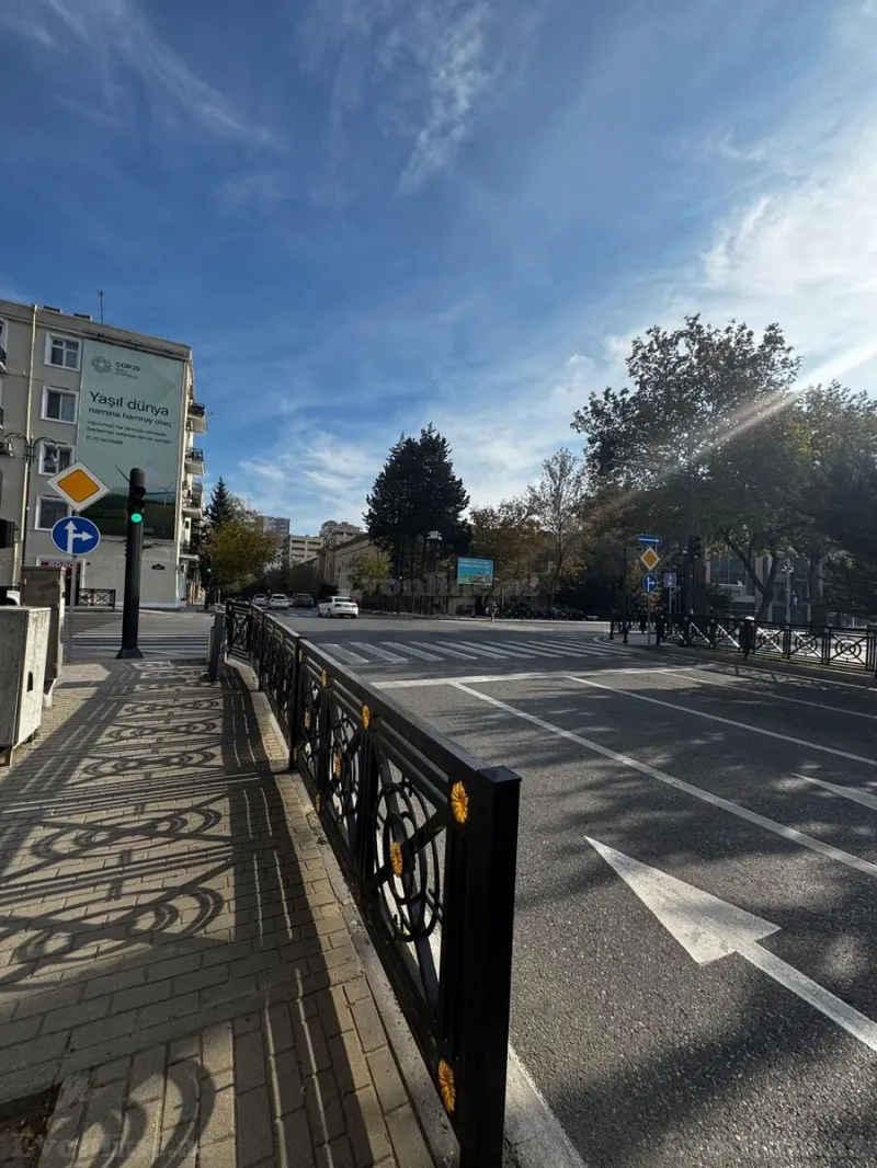 Satılır 2 otaqlı Mənzil Köhnə tikili 45 m² Nəsimi r. - şəkil 3