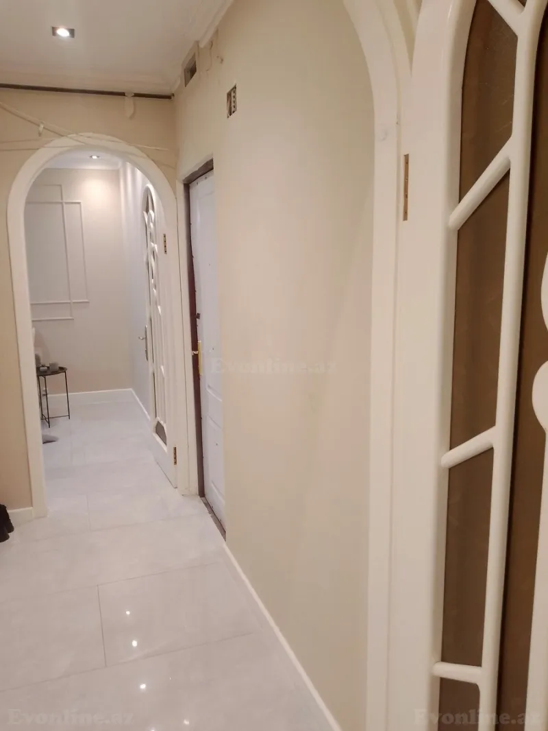 Kirayə verilir 2 otaqlı Mənzil Köhnə tikili 55 m² 4-cü mikrorayon - şəkil 6