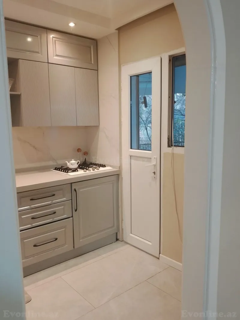 Kirayə verilir 2 otaqlı Mənzil Köhnə tikili 55 m² 4-cü mikrorayon - şəkil 7