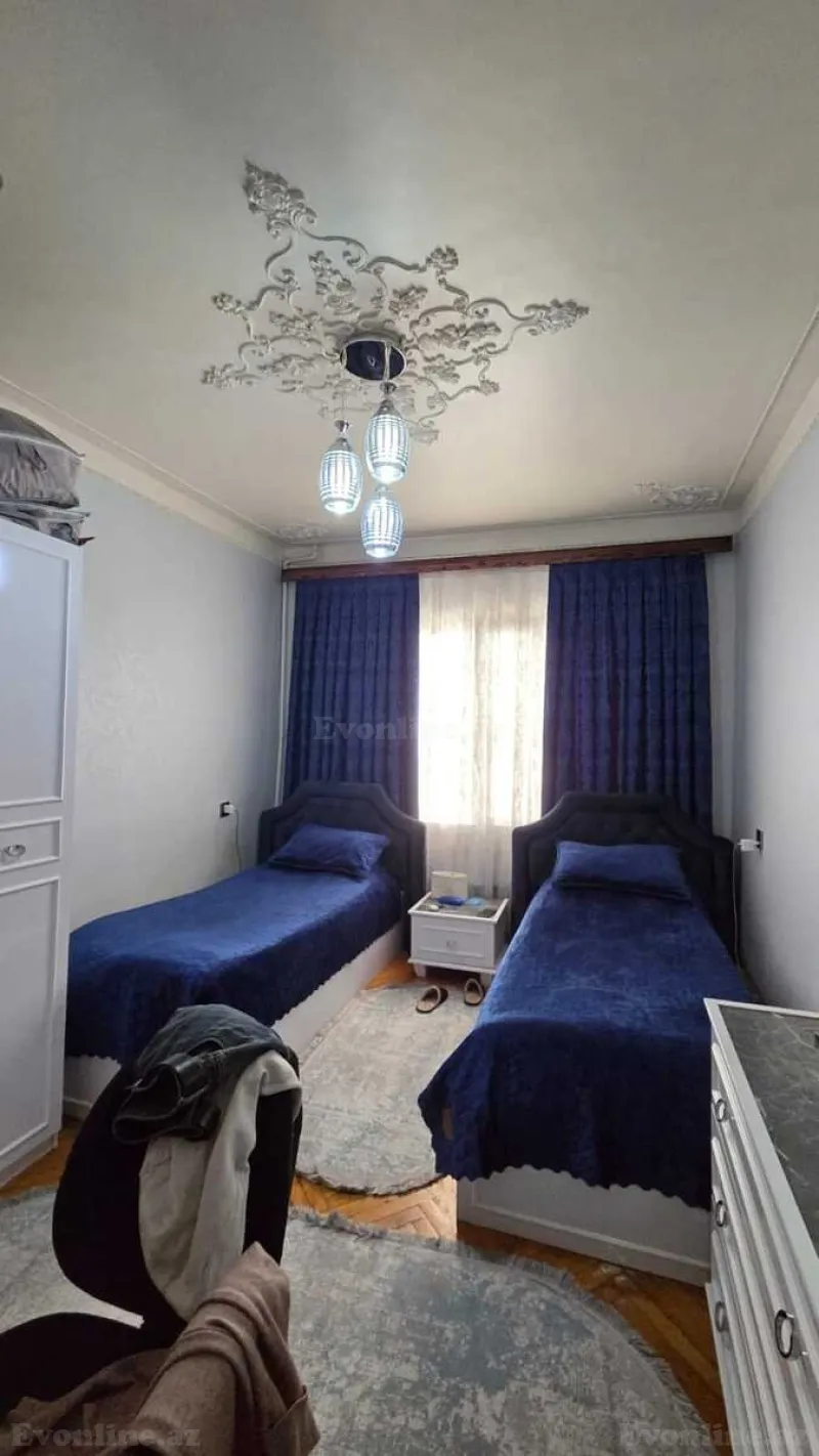 Satılır 4 otaqlı Mənzil Köhnə tikili 110 m² Yeni Yasamal - şəkil 5