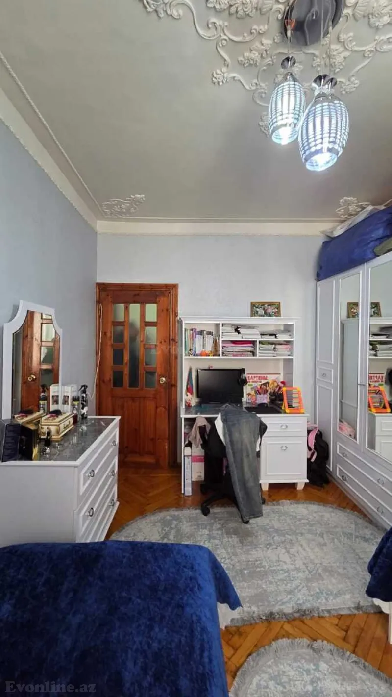 Satılır 4 otaqlı Mənzil Köhnə tikili 110 m² Yeni Yasamal - şəkil 6