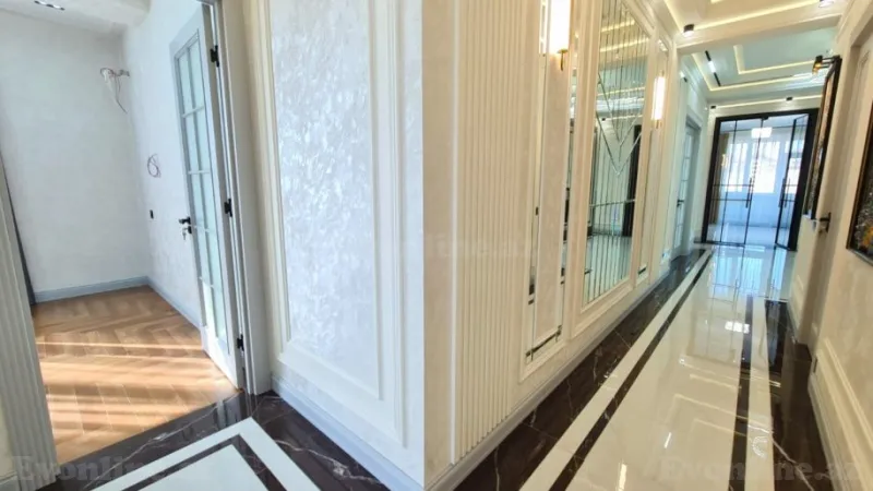 Satılır 4 otaqlı Mənzil Yeni tikili 186 m² Qara Qarayev m. - şəkil 26