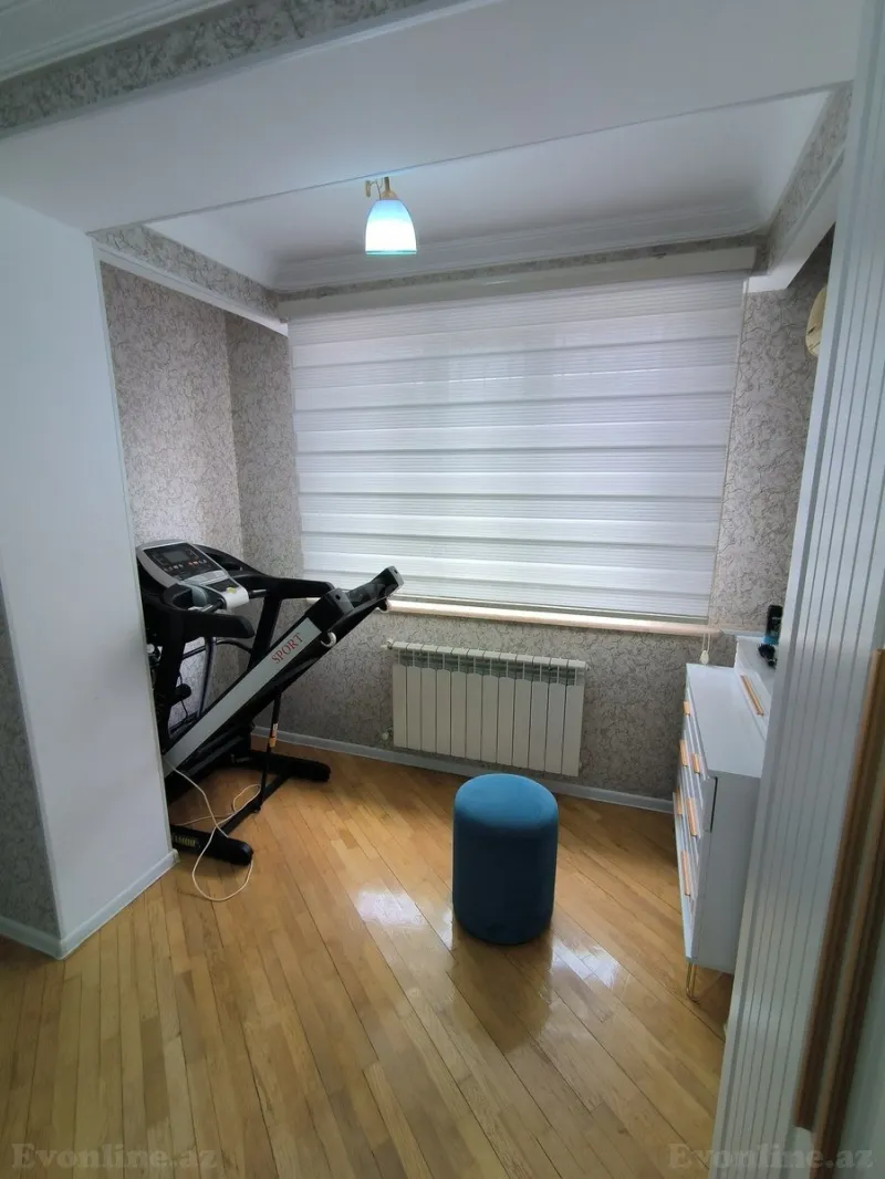 Satılır 3 otaqlı Mənzil Köhnə tikili 70 m² Neftçilər m. - şəkil 6