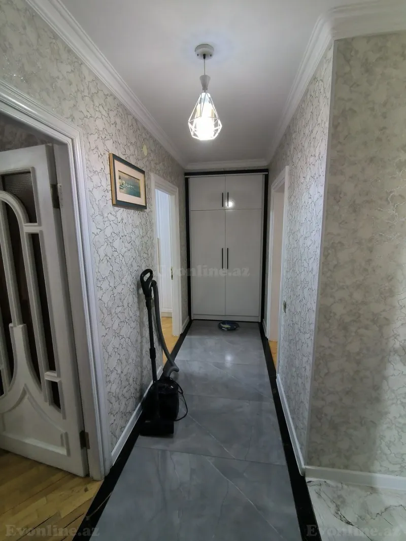 Satılır 3 otaqlı Mənzil Köhnə tikili 70 m² Neftçilər m. - şəkil 8