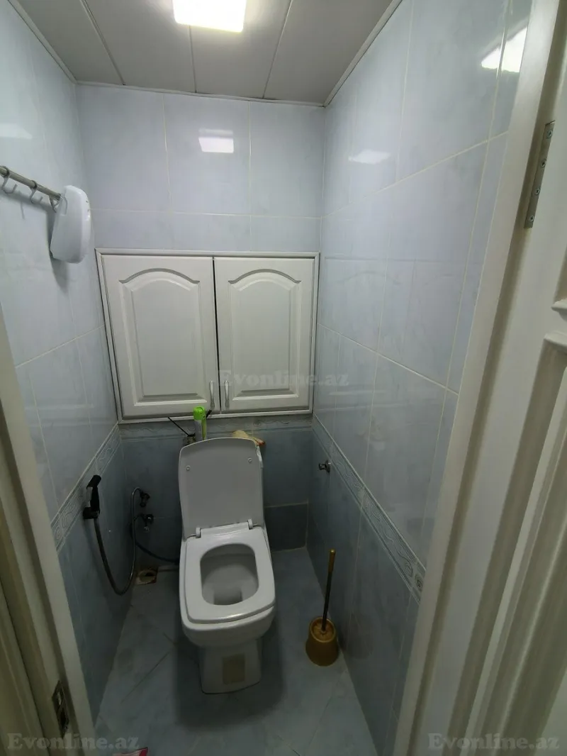 Satılır 3 otaqlı Mənzil Köhnə tikili 70 m² Neftçilər m. - şəkil 9