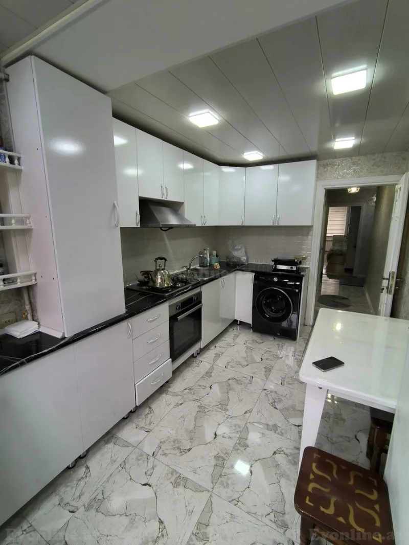 Satılır 3 otaqlı Mənzil Köhnə tikili 70 m² Neftçilər m. - şəkil 12