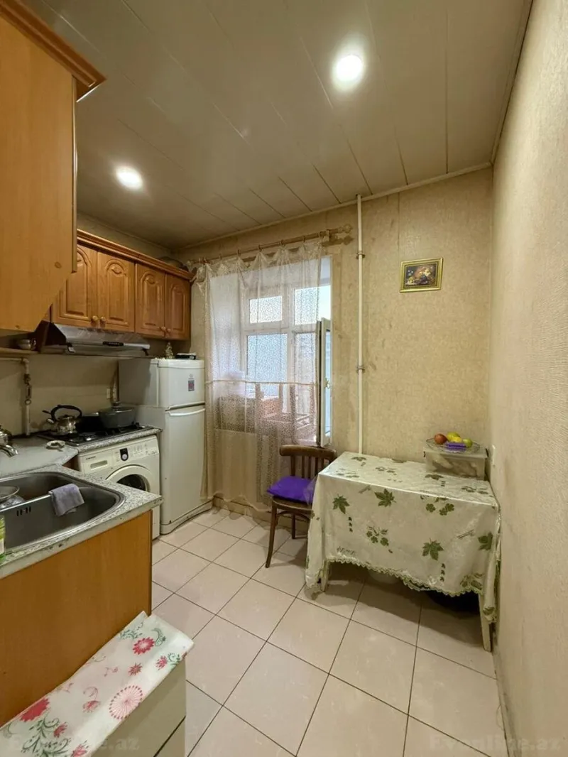 Satılır 2 otaqlı Mənzil Köhnə tikili 55 m² Xalqlar Dostluğu m. - şəkil 9