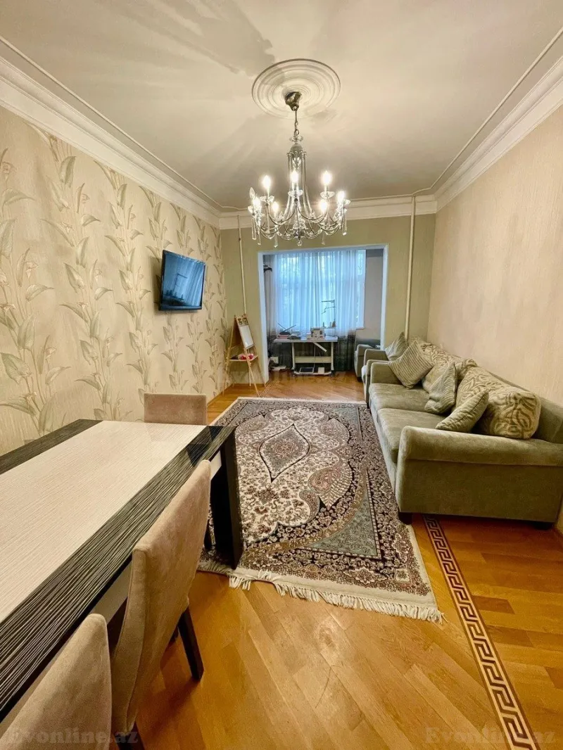 Satılır 3 otaqlı Mənzil Köhnə tikili 85 m² Əhmədli