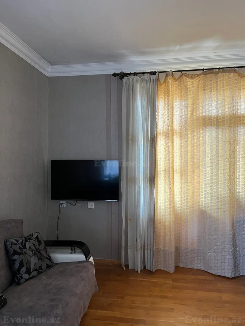 Satılır 2 otaqlı Mənzil Köhnə tikili 65 m² Əhmədli - şəkil 3