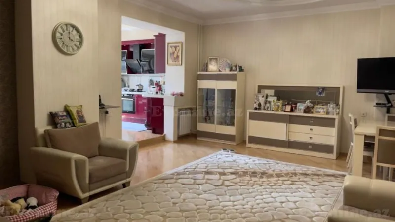 Kirayə verilir 3 otaqlı Mənzil Yeni tikili 90 m² İçərişəhər m.