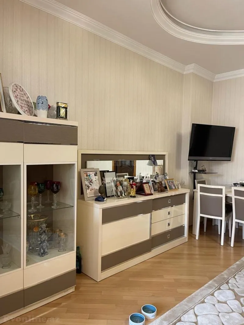 Kirayə verilir 3 otaqlı Mənzil Yeni tikili 90 m² İçərişəhər m. - şəkil 3