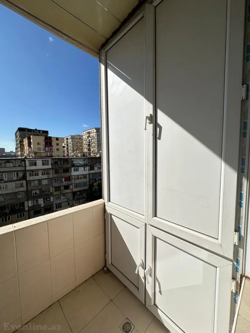 Satılır 3 otaqlı Mənzil Yeni tikili 120 m² 8-ci mikrorayon - şəkil 3