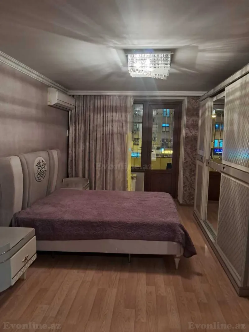 Kirayə verilir 3 otaqlı Mənzil Köhnə tikili 70 m² Nəriman Nərimanov m.