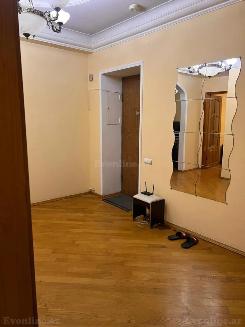 Kirayə verilir 3 otaqlı Mənzil Köhnə tikili 75 m² Sahil m. - şəkil 7