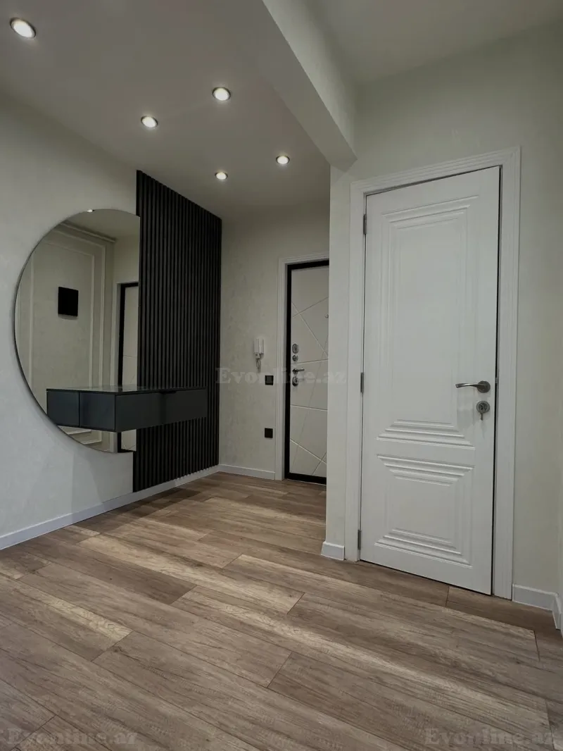 Satılır 3 otaqlı Mənzil Köhnə tikili 70 m² Əhmədli m.