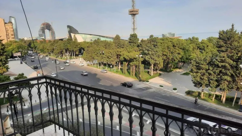 Kirayə verilir 1 otaqlı Mənzil Köhnə tikili 50 m² Sahil m. - şəkil 3