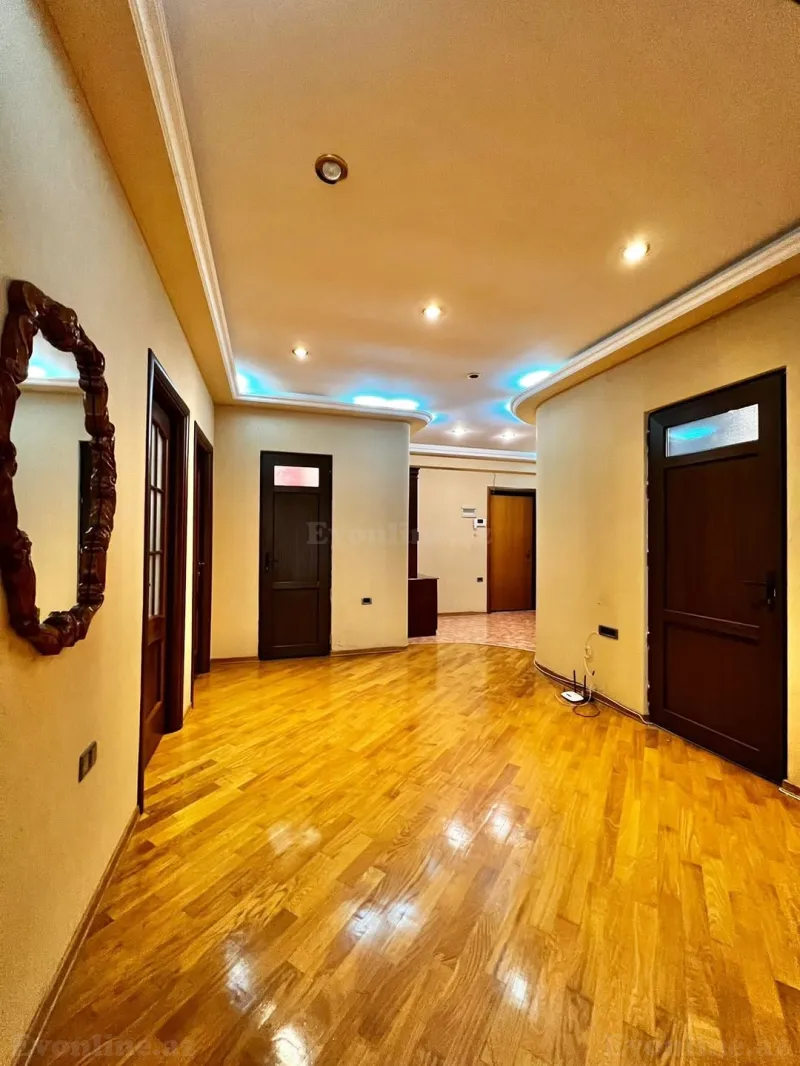 Satılır 3 otaqlı Mənzil Yeni tikili 165 m² 28 May m. - şəkil 6