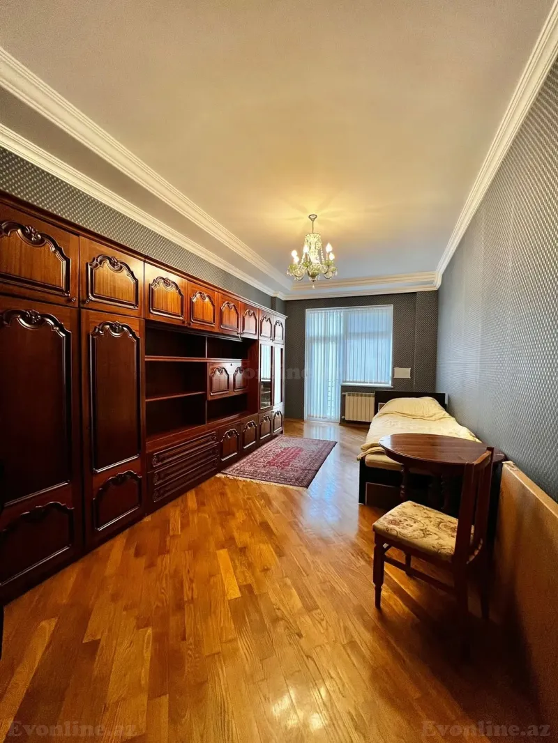 Satılır 3 otaqlı Mənzil Yeni tikili 165 m² 28 May m. - şəkil 10