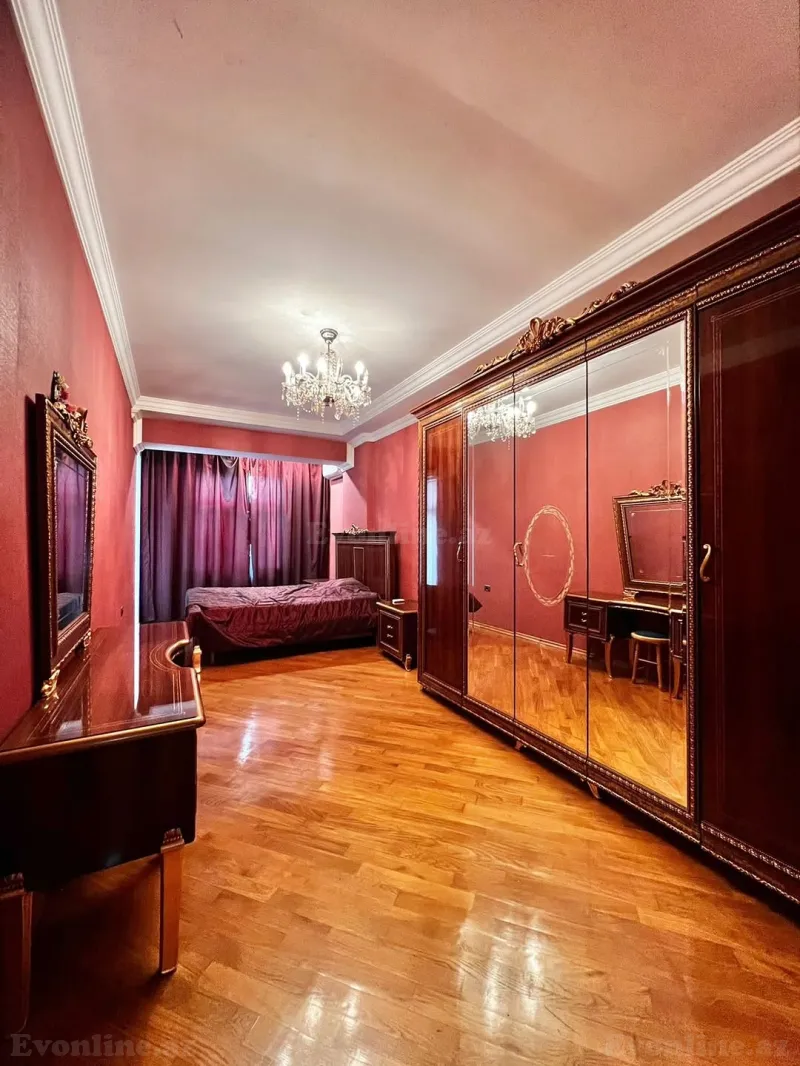 Satılır 3 otaqlı Mənzil Yeni tikili 165 m² 28 May m. - şəkil 12