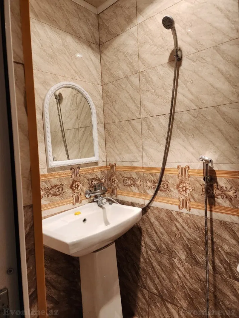 Kirayə verilir 1 otaqlı Mənzil Köhnə tikili 30 m² Memar Əcəmi m. - şəkil 7