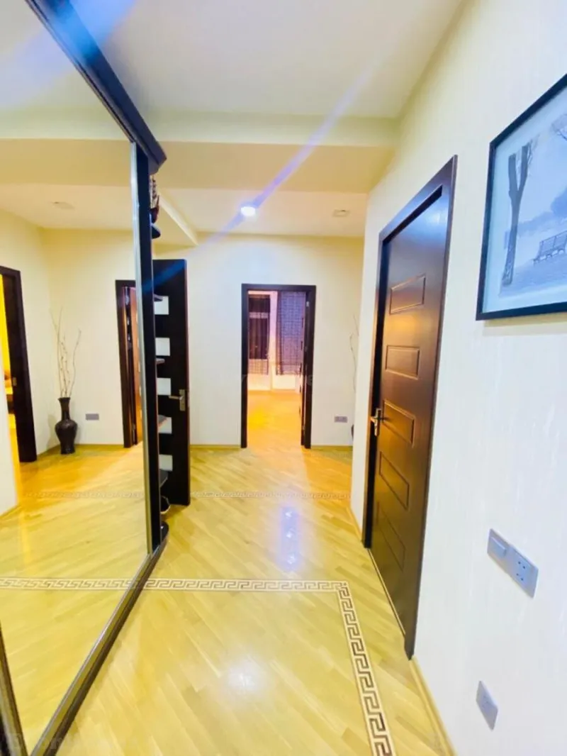 Kirayə verilir 2 otaqlı Mənzil Yeni tikili 90 m² 8-ci mikrorayon - şəkil 8