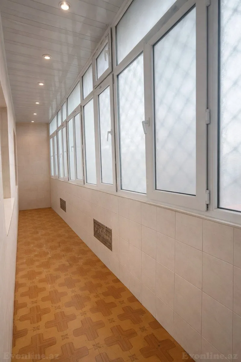 Satılır 4 otaqlı Mənzil Köhnə tikili 100 m² Neftçilər m. - şəkil 11