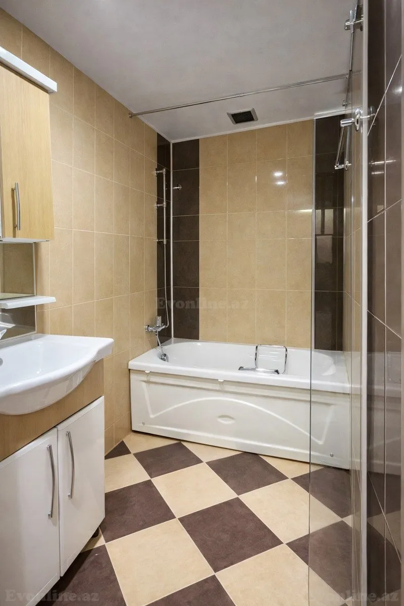 Satılır 4 otaqlı Mənzil Köhnə tikili 100 m² Neftçilər m. - şəkil 12