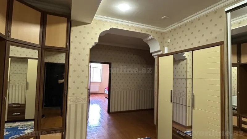 Satılır 3 otaqlı Mənzil Yeni tikili 140 m² İnşaatçılar m. - şəkil 2