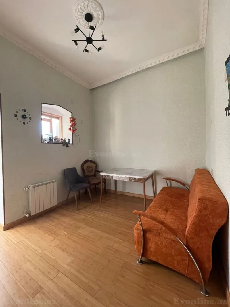 Satılır 4 otaqlı Mənzil Köhnə tikili 125 m² 28 May m. - şəkil 6