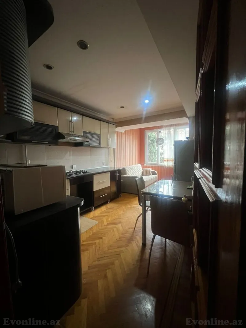 Kirayə verilir 1 otaqlı Mənzil Köhnə tikili 50 m² Gənclik m. - şəkil 4