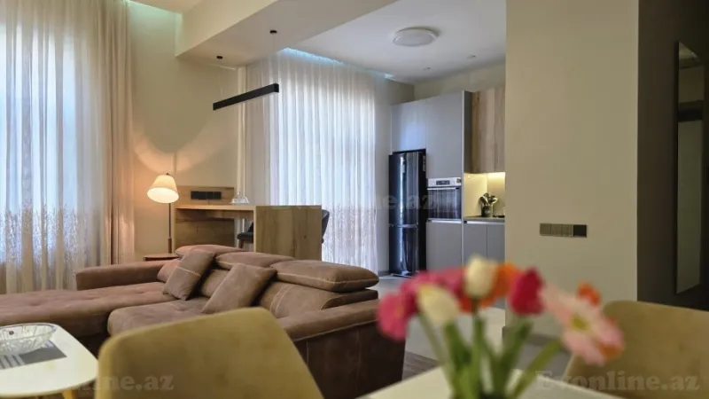 Kirayə verilir 2 otaqlı Mənzil Yeni tikili 90 m² Xətai m. - şəkil 2