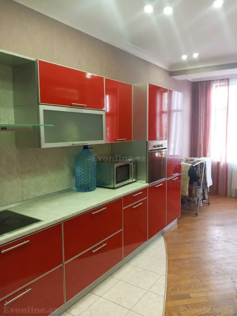 Kirayə verilir 3 otaqlı Mənzil Yeni tikili 200 m² 28 May m. - şəkil 12