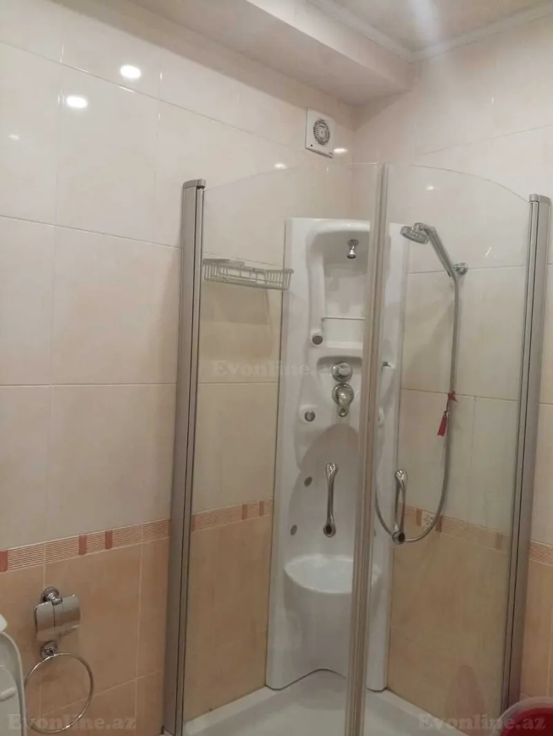 Kirayə verilir 3 otaqlı Mənzil Yeni tikili 200 m² 28 May m. - şəkil 16