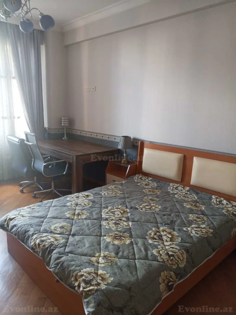 Kirayə verilir 3 otaqlı Mənzil Yeni tikili 200 m² 28 May m. - şəkil 17