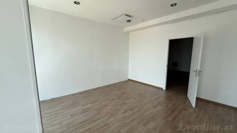 Kirayə verilir Ofis 190 m² Xətai m. - şəkil 12
