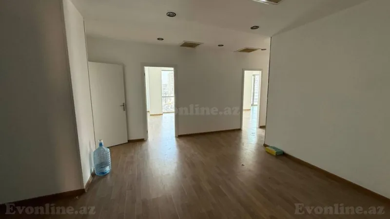 Kirayə verilir Ofis 190 m² Xətai m. - şəkil 14