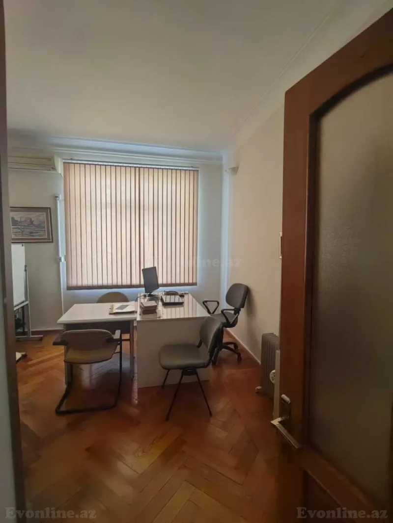 Satılır 3 otaqlı Mənzil Köhnə tikili 102 m² Sahil m. - şəkil 7