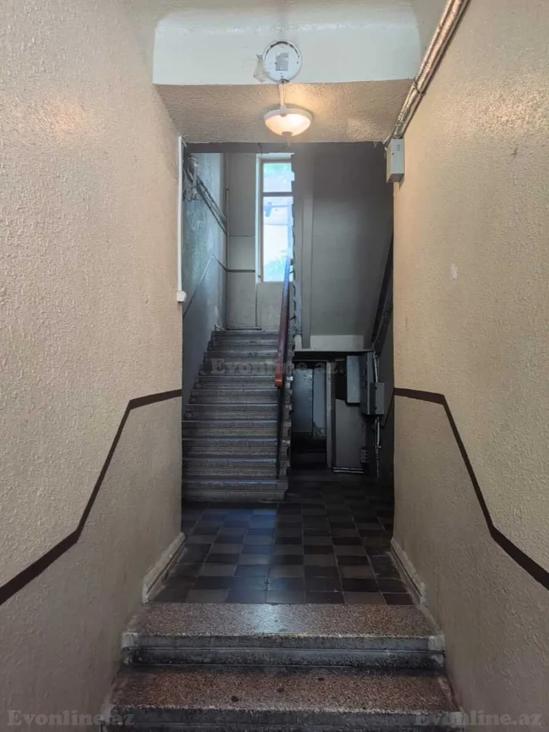 Satılır 3 otaqlı Mənzil Köhnə tikili 102 m² Sahil m. - şəkil 8