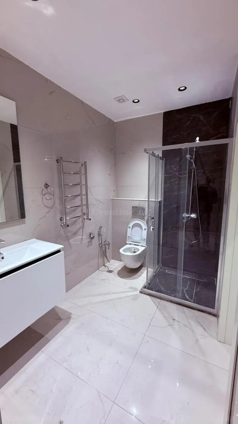 Satılır 3 otaqlı Mənzil Yeni tikili 147 m² Koroğlu m. - şəkil 9