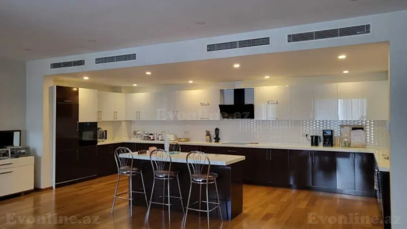 Kirayə verilir 4 otaqlı Mənzil Yeni tikili 227 m² 28 May m. - şəkil 7