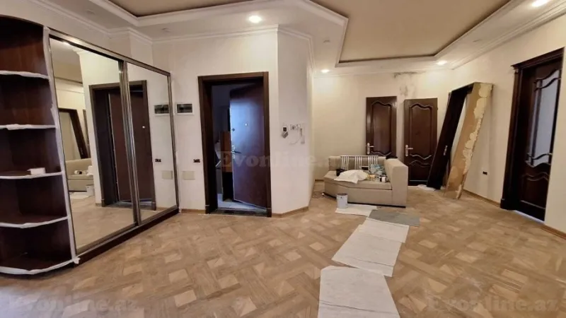 Satılır 3 otaqlı Mənzil Yeni tikili 154 m² Nizami m. - şəkil 2