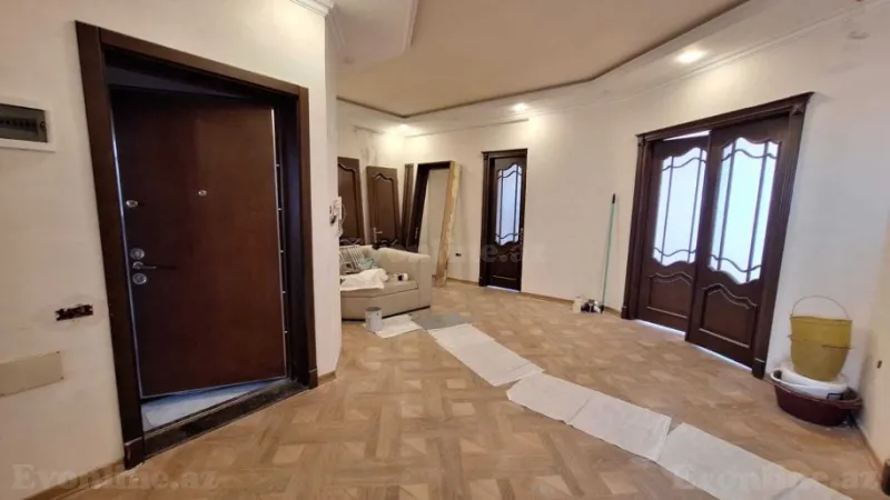 Satılır 3 otaqlı Mənzil Yeni tikili 154 m² Nizami m. - şəkil 4